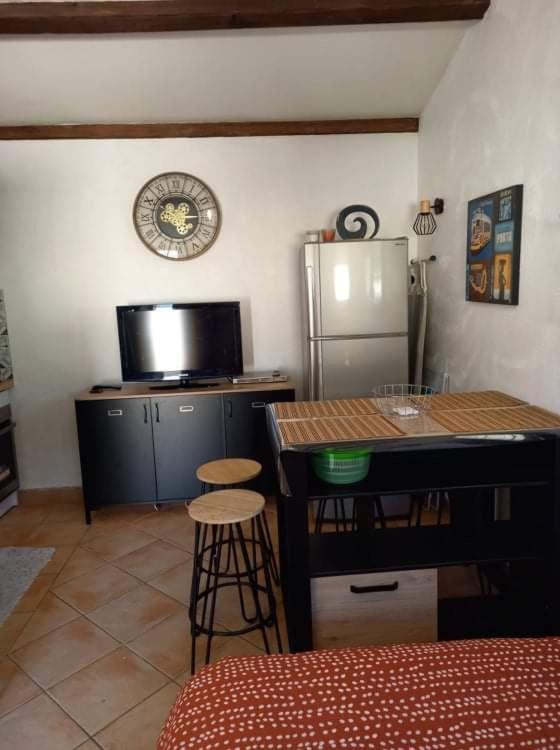 Studio Climatise Dans Villa Calme A 15Km De Cannes Peymeinade Екстер'єр фото